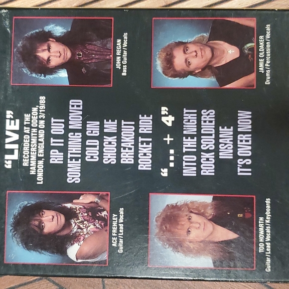 Frehley's Comet "Live...+4'  VHS tape Kiss hits and solo dated 1989 - Picture 3 of 7